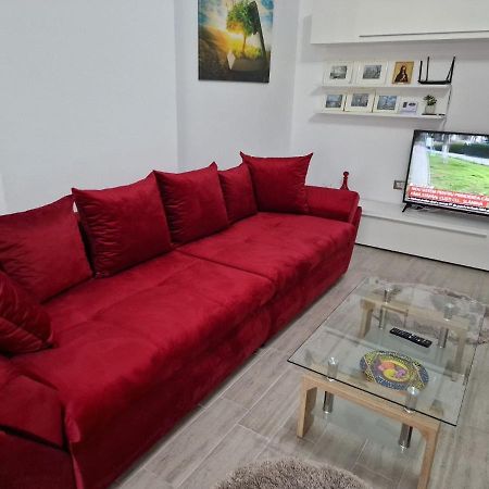 Red.96 Apartment นาโวดาริ ภายนอก รูปภาพ